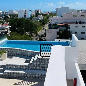 pavo-real-city-playa-del-carmen.tulum-hotels.net/